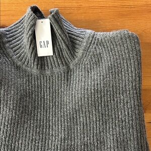 GAP Charcoal Ribbed Knit Pullover